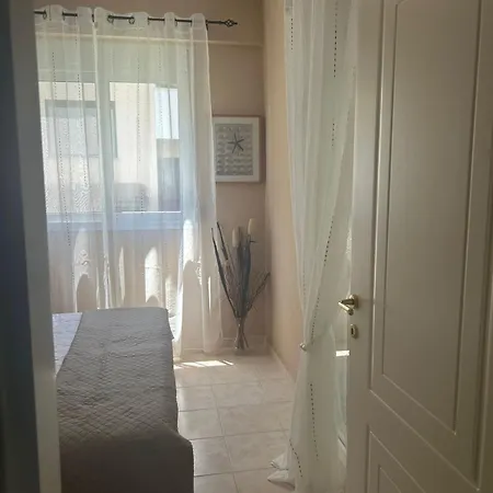 Nyaraló Mola Breeze